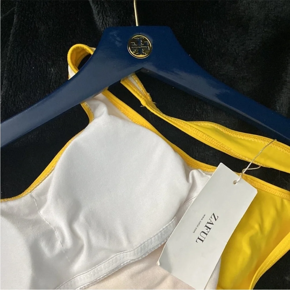 3/$20✨Zaful Elegant Yellow Swimsuit